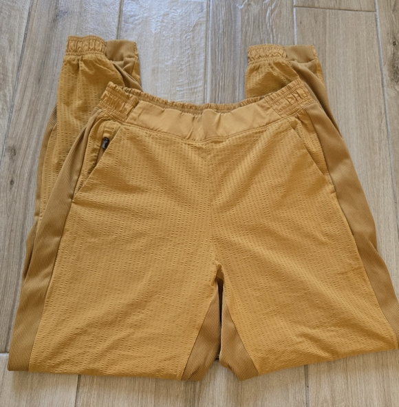 Athleta Textured Brooklyn Joggers, 4 - Picture 5 of 8